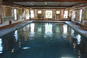 Hamptons 5 Bedroom Estate